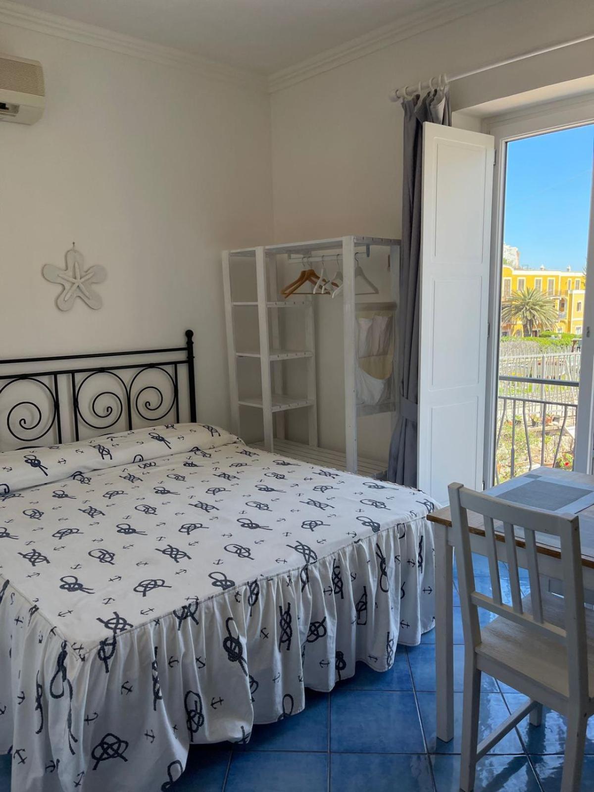 Ponza Inn- Casa Giovanna Eksteriør bilde